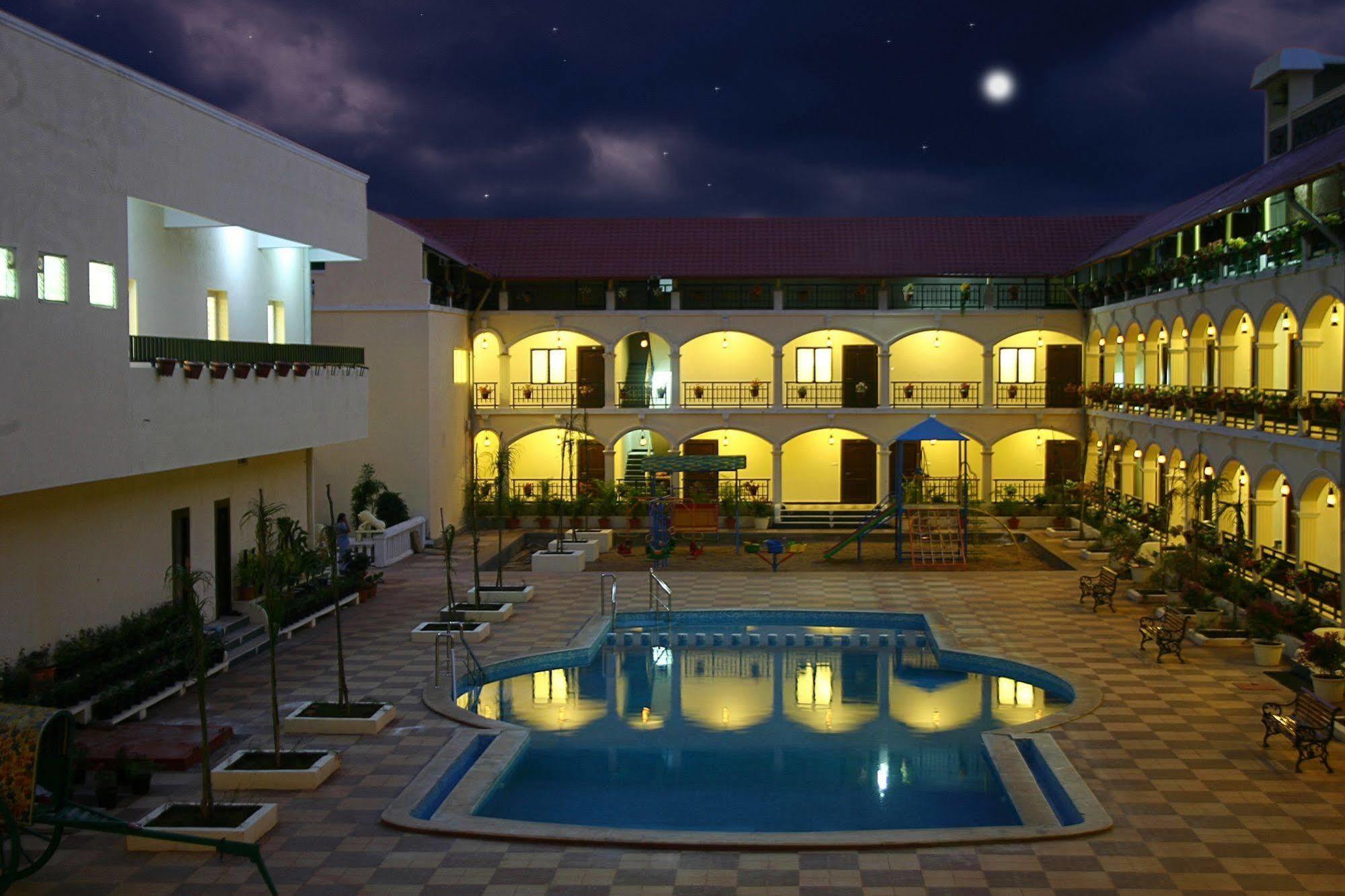 Kumararraja Palace Yelagiri Εξωτερικό φωτογραφία